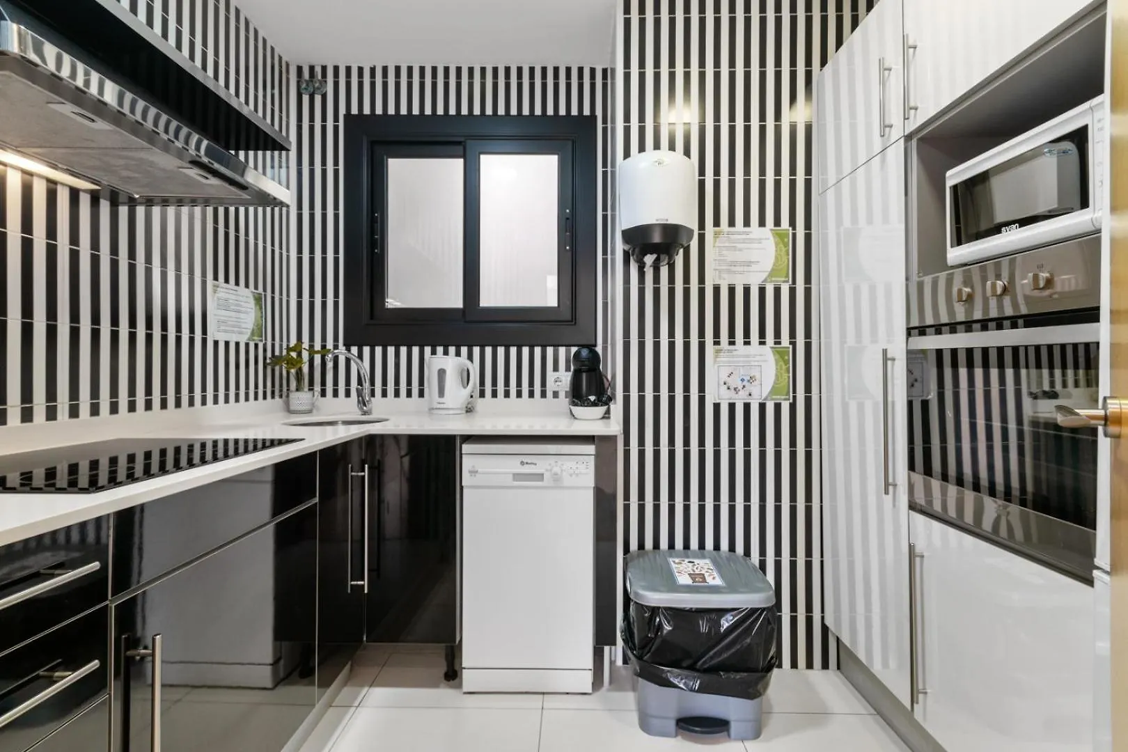 Suite Home Sagrada Familia Barcelona 0*,