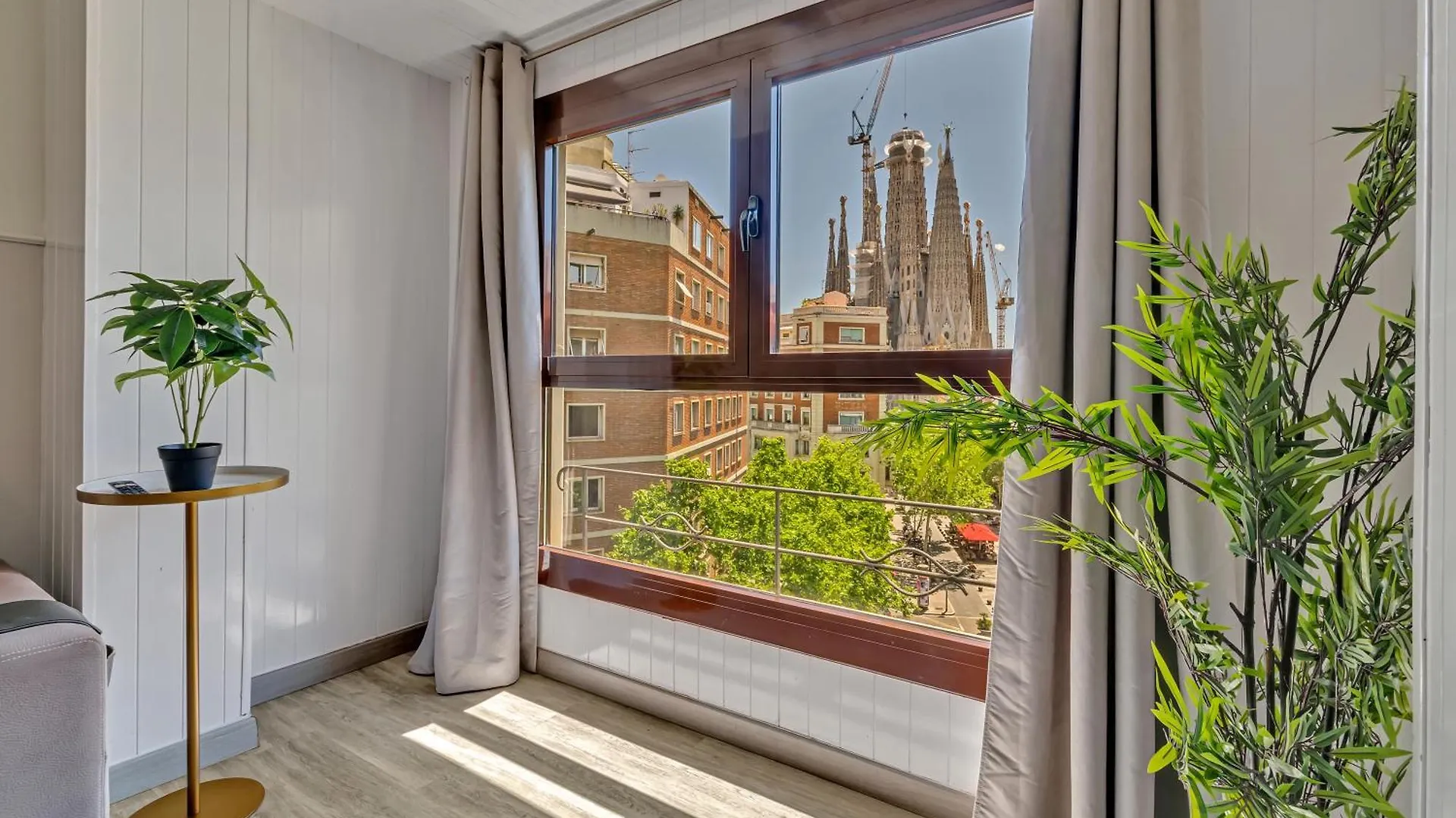 Apartment Suite Home Sagrada Familia Barcelona Spain