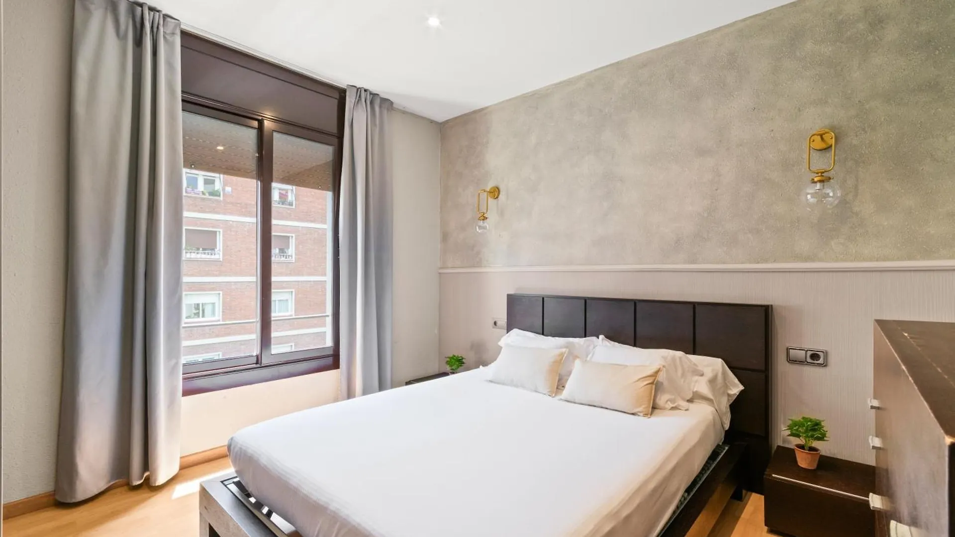 Suite Home Sagrada Familia Barcelona Apartment