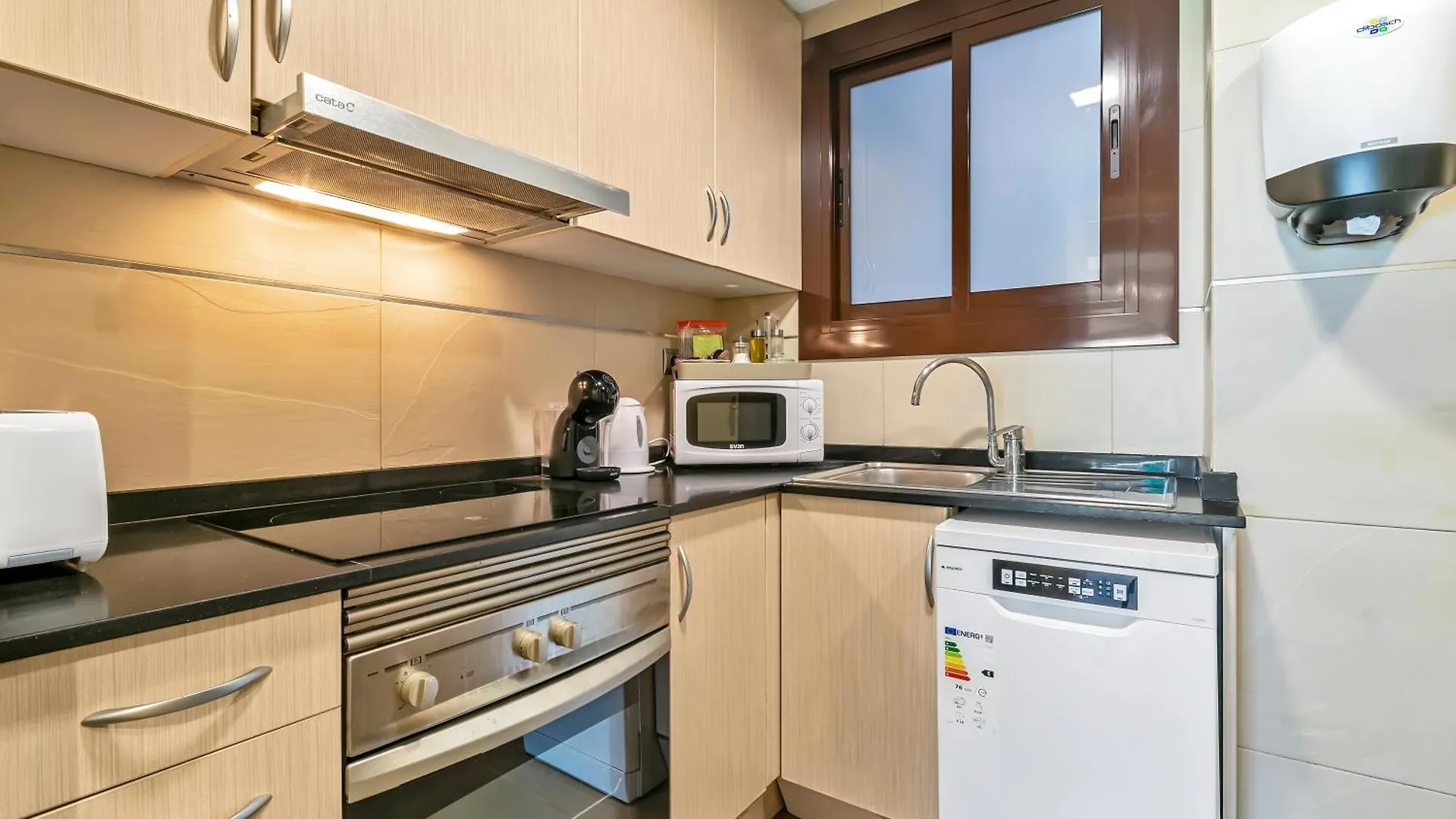 Suite Home Sagrada Familia Barcelona 0*,  Spain